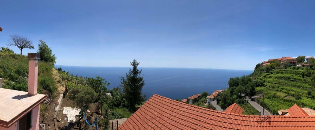 Вилла Panoramic Viewpoint Аджерола Экстерьер фото